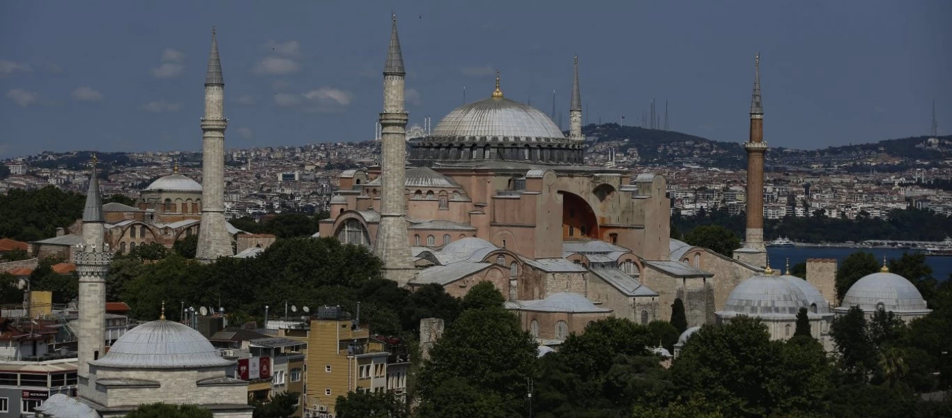 Τα ΗΑΕ κατά της απόφασης του Ρ.Τ.Ερντογάν για τη μετατροπή της Αγίας Σοφίας σε τζαμί